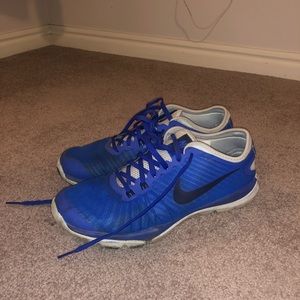 nike running shoes